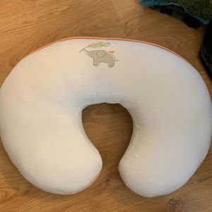 Boppy pillow